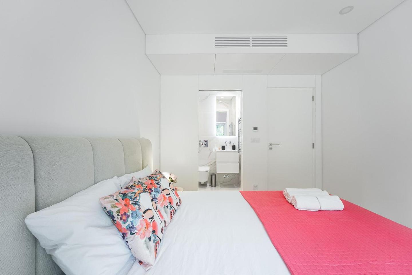 Apartamento Guestready - Majestic Riverside Terrace In Coímbra Exterior foto